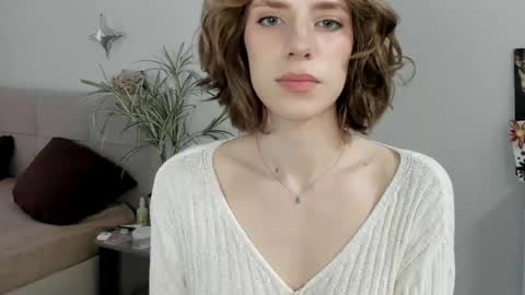 Snapshot of imogensy chatting on 05.04.26 my name Imo Fansly online show from 05.04.26