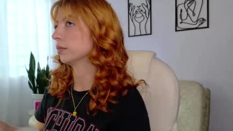 Sienna online show from 09.15.25