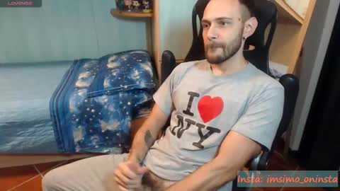 Snapshot of imsimo chatting on 10.24.25 Simo online show from 10.24.25