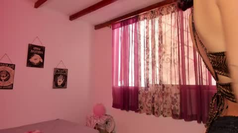 Snapshot of imsrbatman chatting on 02.18.25 Aurora online show from 02.18.25