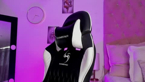 imtami04 online show from 04.05.26