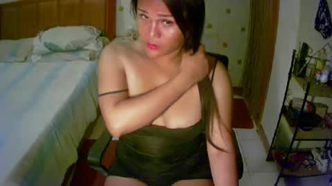 Snapshot of imyourfantasy10 chatting on 02.13.25 charmel online show from 02.13.25