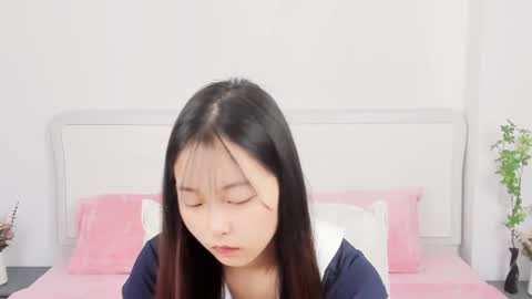 Snapshot of inadaphne chatting on 06.20.26 Ina online show from 06.20.26