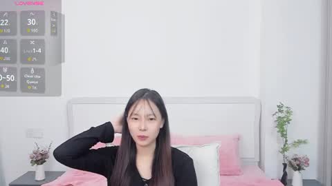 Snapshot of inadaphne chatting on 06.26.26 Ina online show from 06.26.26