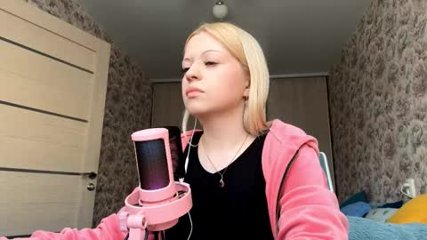 Lola online show from 02.18.26