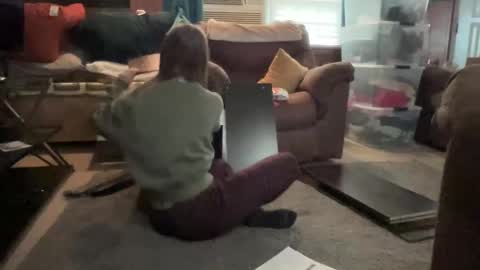 Snapshot of incognitoqueen chatting on 12.13.24 Carter online show from 12.13.24