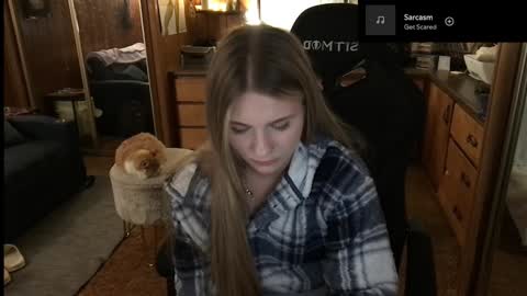 Snapshot of incognitoqueen chatting on 12.22.24 Carter online show from 12.22.24