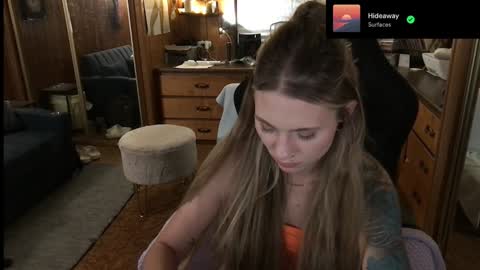 Snapshot of incognitoqueen chatting on 12.26.24 Carter online show from 12.26.24