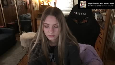 Snapshot of incognitoqueen chatting on 01.20.25 Carter online show from 01.20.25