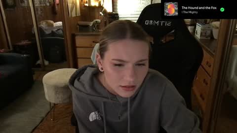 Snapshot of incognitoqueen chatting on 01.28.25 Carter online show from 01.28.25