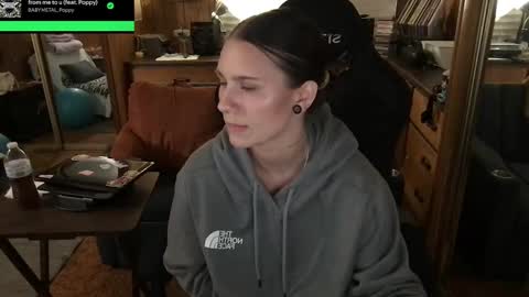 Snapshot of incognitoqueen chatting on 09.21.25 Carter online show from 09.21.25