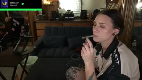 Snapshot of incognitoqueen chatting on 09.29.25 Carter online show from 09.29.25