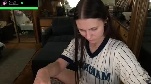 Snapshot of incognitoqueen chatting on 10.05.25 Carter online show from 10.05.25