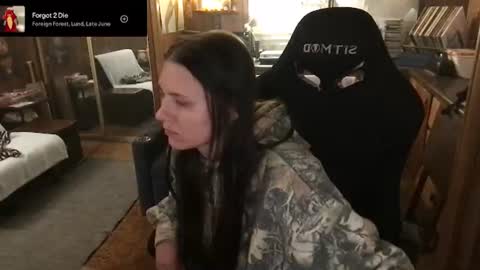 Snapshot of incognitoqueen chatting on 06.12.26 Carter online show from 06.12.26