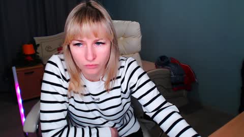 incredible_ariela online show from 01.18.25