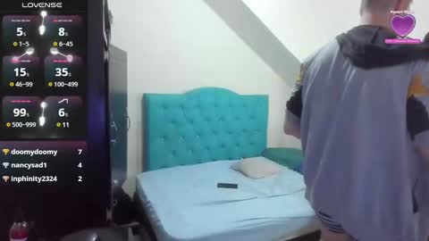 Snapshot of incubus_couple1 chatting on 12.05.24 incubus_couple1 online show from 12.05.24