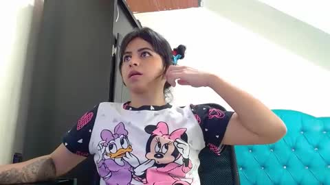 Snapshot of incubus_couple1 chatting on 01.25.25 incubus_couple1 online show from 01.25.25