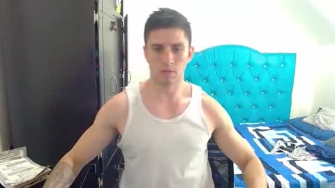 Snapshot of incubus_couple1 chatting on 02.03.25 incubus_couple1 online show from 02.03.25