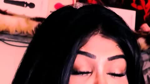 Bella Ambrosia online show from 11.28.25