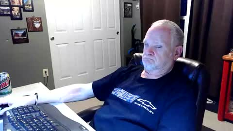 Papa online show from 04.27.26