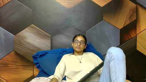 Snapshot of indianarmani chatting on 02.06.25 Armani online show from 02.06.25