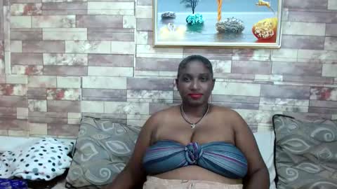 Snapshot of indianblue3 chatting on 12.13.24 tracy online show from 12.13.24