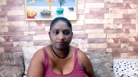 Snapshot of indianblue3 chatting on 12.28.24 tracy online show from 12.28.24