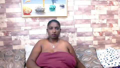 Snapshot of indianblue3 chatting on 12.29.24 tracy online show from 12.29.24