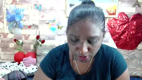 Snapshot of indianblue3 chatting on 02.18.25 tracy online show from 02.18.25