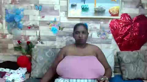 Snapshot of indianblue3 chatting on 02.23.25 tracy online show from 02.23.25