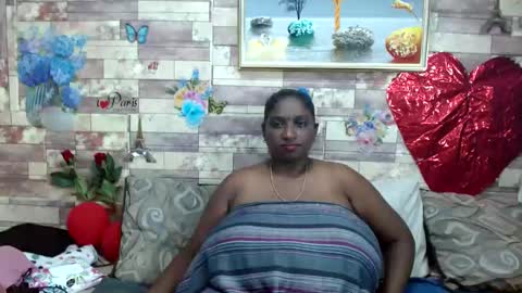 Snapshot of indianblue3 chatting on 02.24.25 tracy online show from 02.24.25