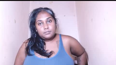 Snapshot of indiancoco chatting on 12.19.25 candice online show from 12.19.25