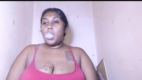 Snapshot of indiancoco chatting on 02.11.26 candice online show from 02.11.26