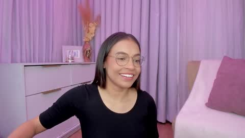 Snapshot of indiancutie_ chatting on 03.09.25 MIA online show from 03.09.25