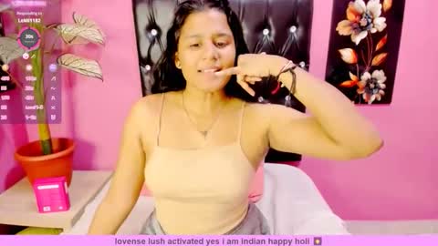 PARADISEQUEEN online show from 03.04.26