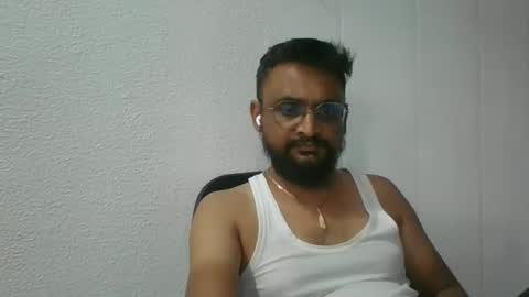 Snapshot of indianlover1433 chatting on 10.09.25 Indian lover online show from 10.09.25