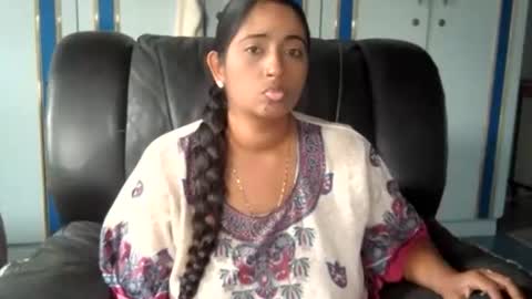 Snapshot of indianplaygal69 chatting on 12.10.24 Indianpalgal69 online show from 12.10.24