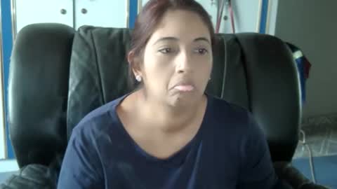Snapshot of indianplaygal69 chatting on 01.14.25 Indianpalgal69 online show from 01.14.25