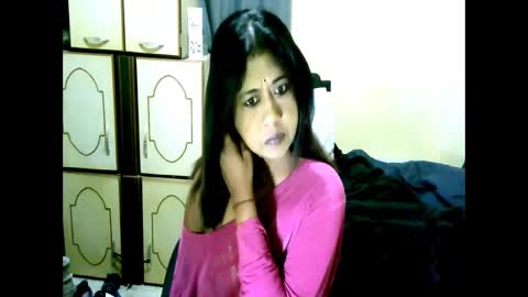 Snapshot of indianpleasures21 chatting on 06.09.26 indianpleasures21 online show from 06.09.26