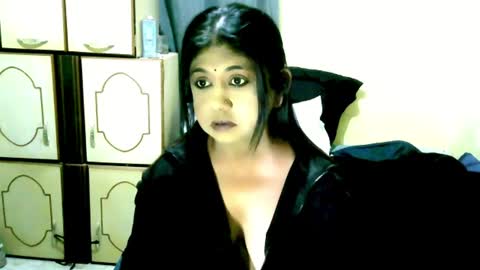 Snapshot of indianpleasures21 chatting on 06.16.26 indianpleasures21 online show from 06.16.26