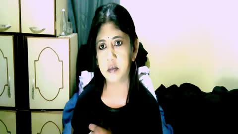 Snapshot of indianpleasures21 chatting on 07.15.26 indianpleasures21 online show from 07.15.26