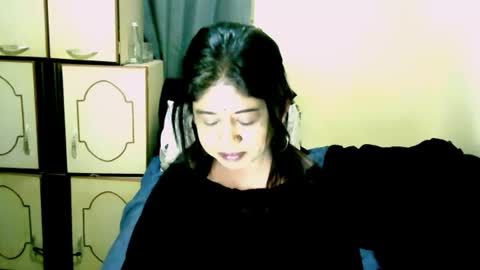 Snapshot of indianpleasures21 chatting on 07.18.26 indianpleasures21 online show from 07.18.26