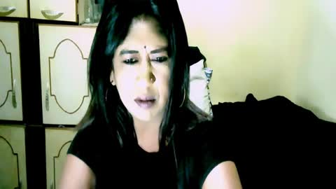 Snapshot of indianpleasures21 chatting on 07.26.26 indianpleasures21 online show from 07.26.26