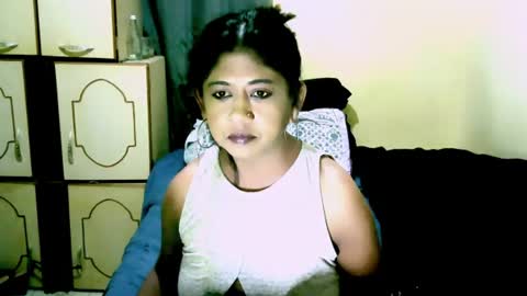 Snapshot of indianpleasures21 chatting on 07.28.26 indianpleasures21 online show from 07.28.26
