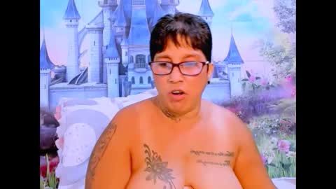 Snapshot of indianroxy07 chatting on 02.01.25 roxy online show from 02.01.25