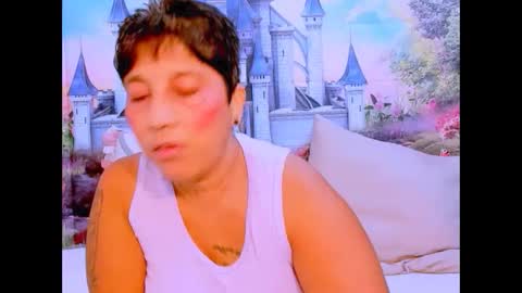 Snapshot of indianroxy07 chatting on 02.06.25 roxy online show from 02.06.25