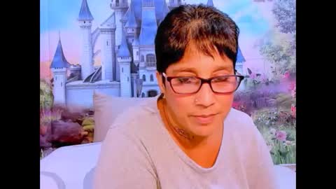 Snapshot of indianroxy07 chatting on 02.08.25 roxy online show from 02.08.25