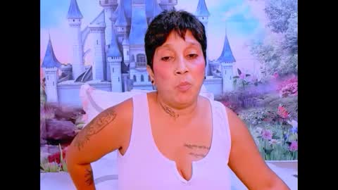 Snapshot of indianroxy07 chatting on 02.12.25 roxy online show from 02.12.25