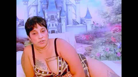 Snapshot of indianroxy07 chatting on 02.18.25 roxy online show from 02.18.25