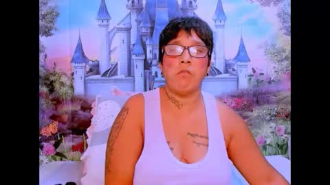 Snapshot of indianroxy07 chatting on 03.04.25 roxy online show from 03.04.25